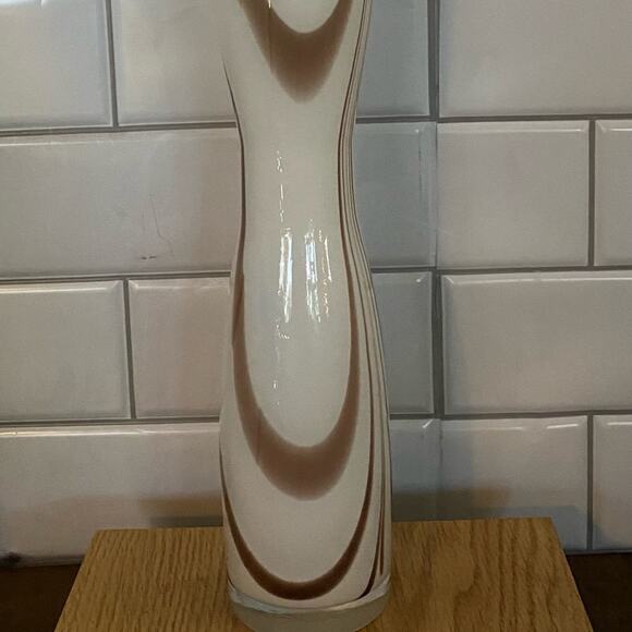 Vintage Cased hand-blown Tall Art Glass with Brownish purple swirl - Picture 5 of 7